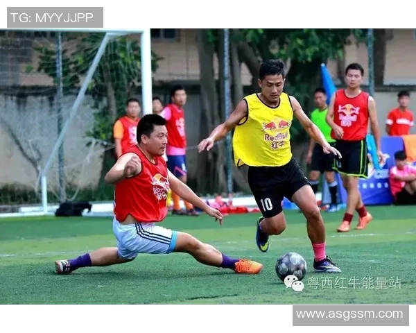 武汉足球队与成都足球队耐力对决赛后分析与反思